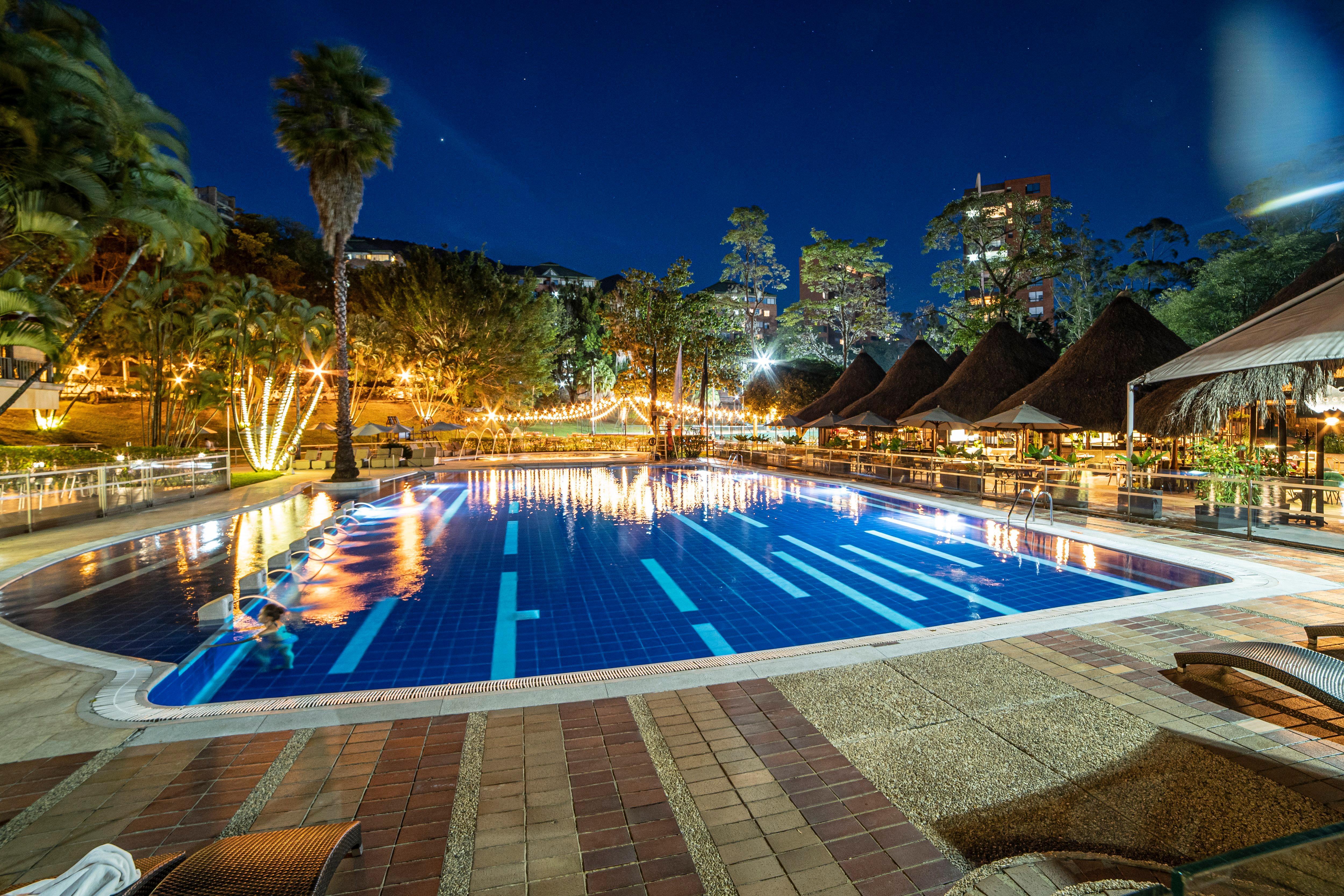 Intercontinental Medellin - Movich By Ihg Hotell Exteriör bild
