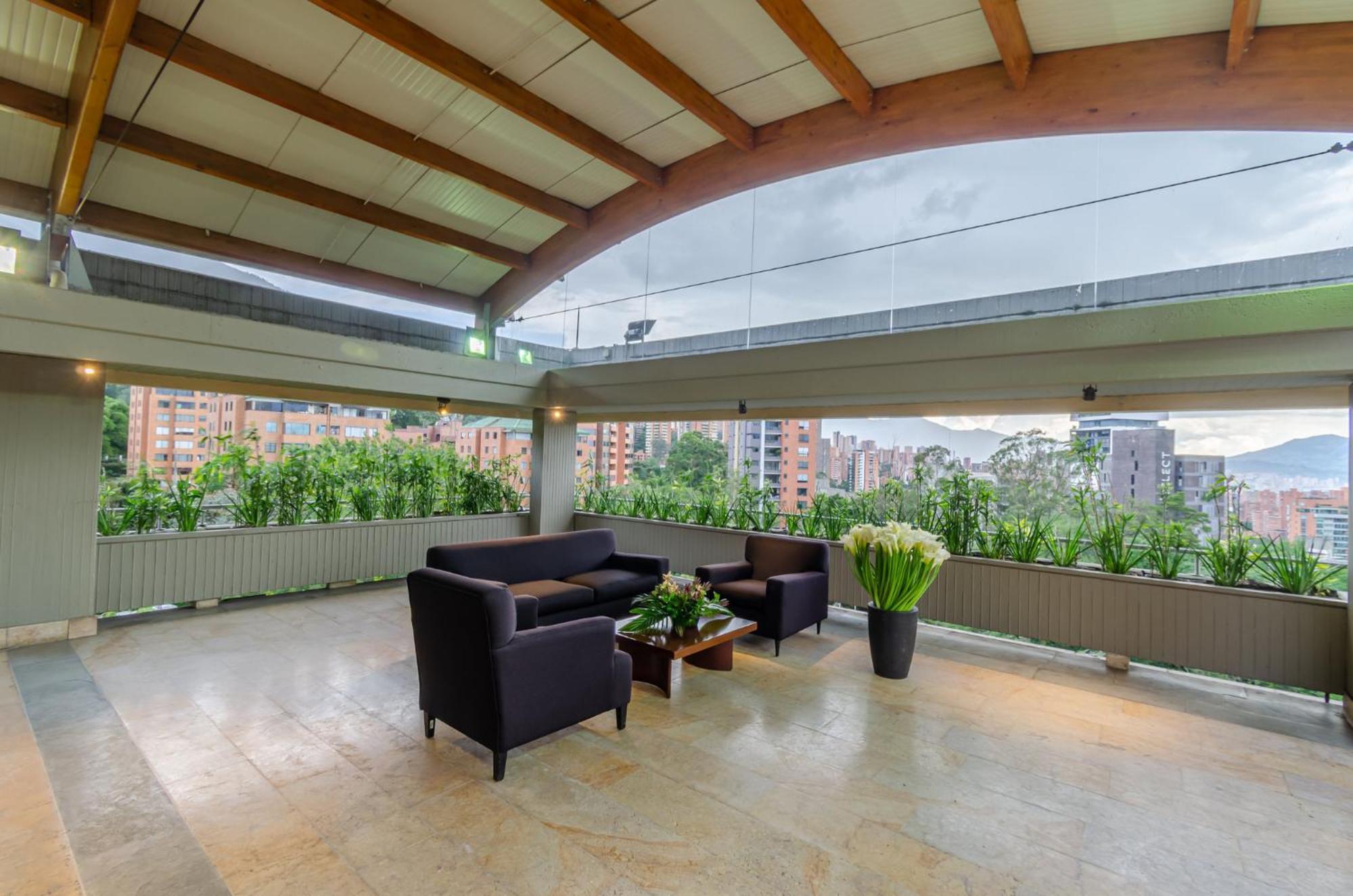 Intercontinental Medellin - Movich By Ihg Hotell Exteriör bild